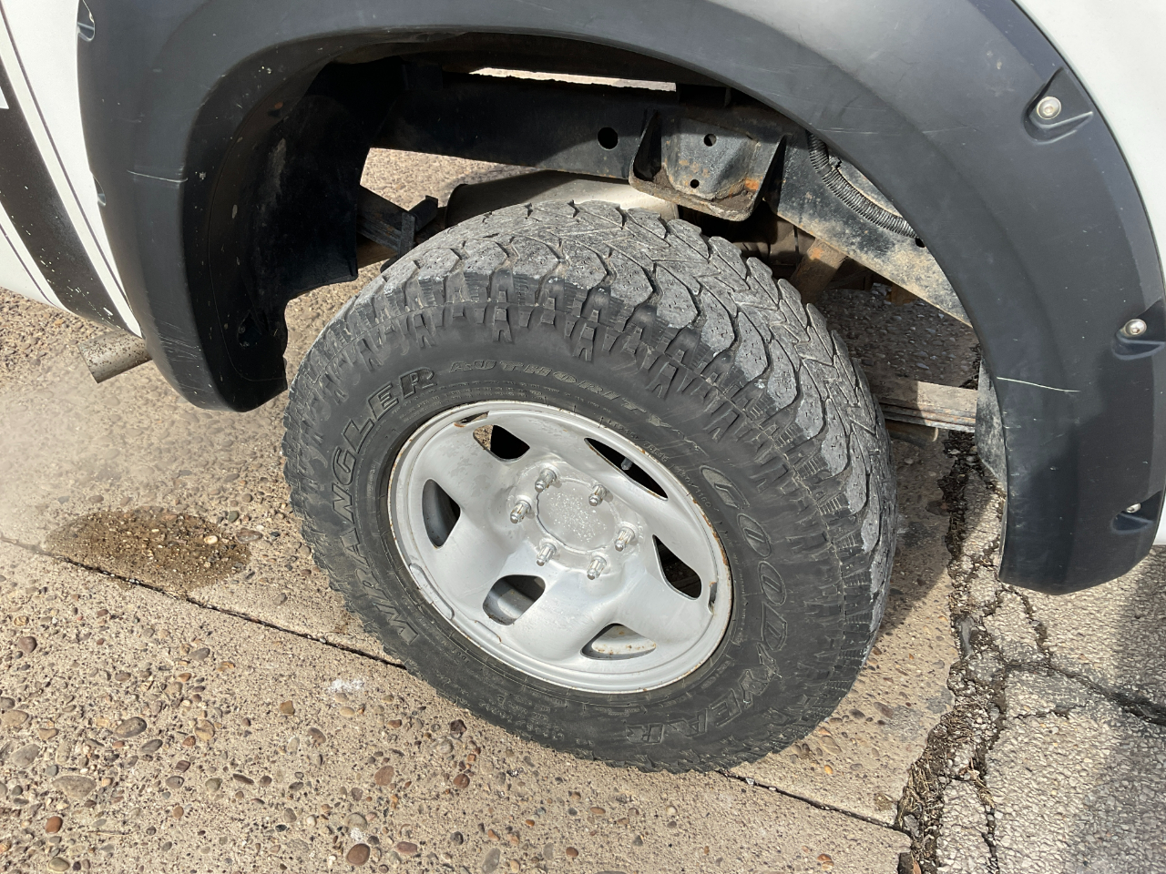 Nissan Titan XE Crew Cab 4WD 2005