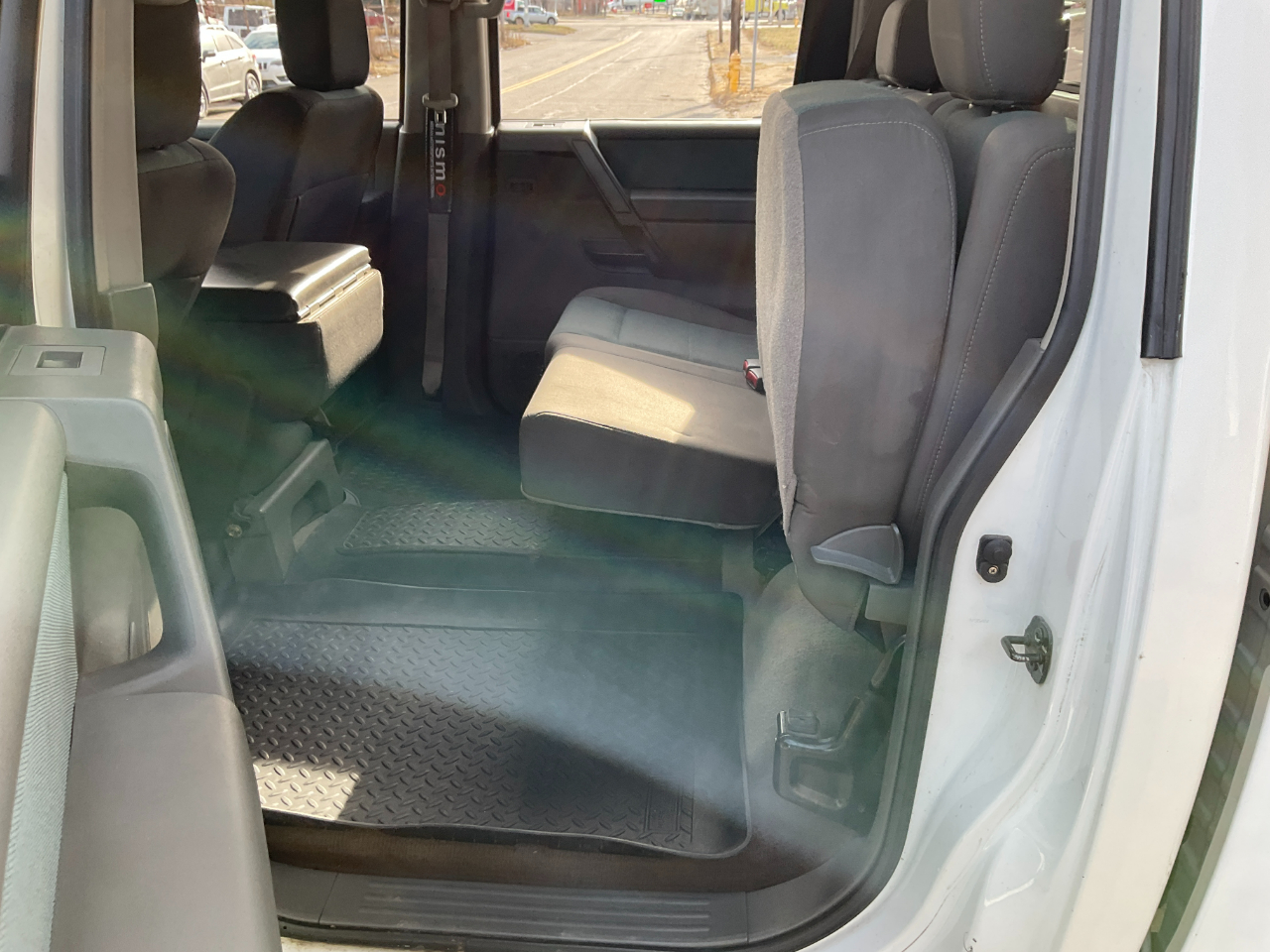 Nissan Titan XE Crew Cab 4WD 2005