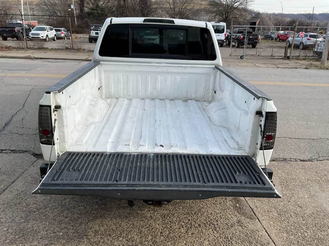 Nissan Titan XE Crew Cab 4WD 2005