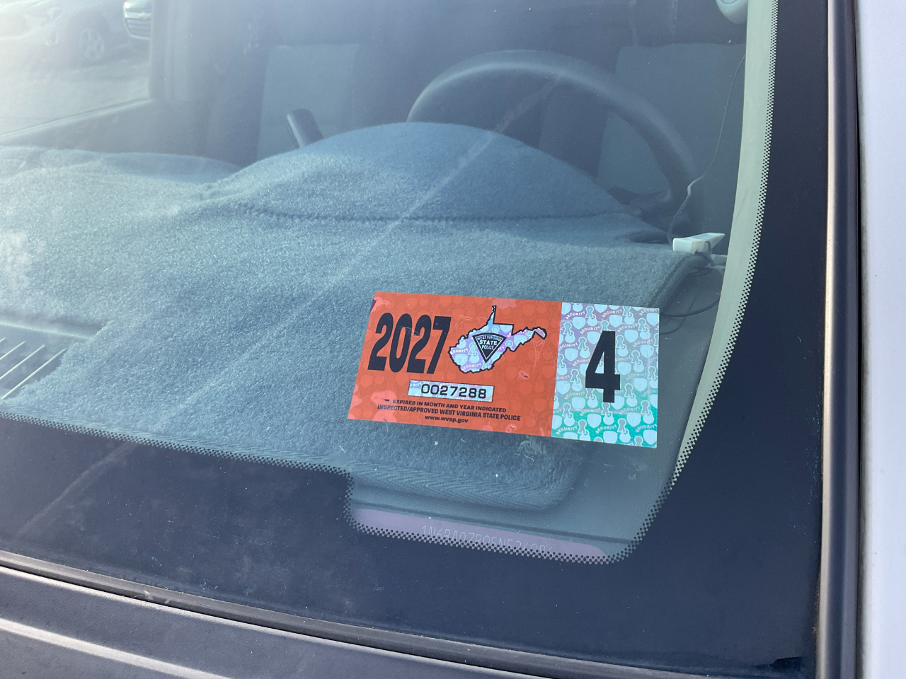 Nissan Titan XE Crew Cab 4WD 2005