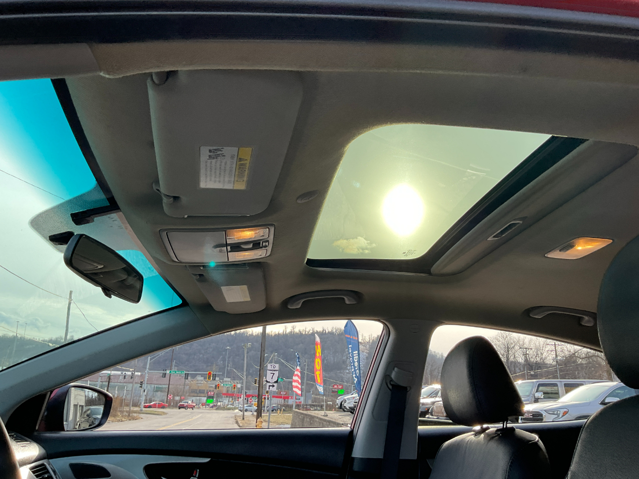 Hyundai Elantra Limited 2013