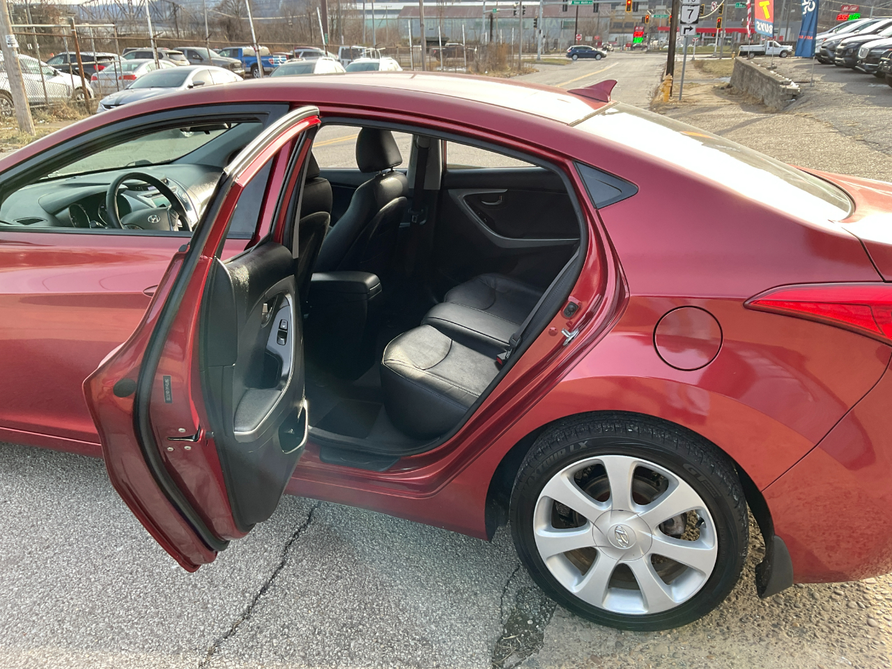 Hyundai Elantra Limited 2013