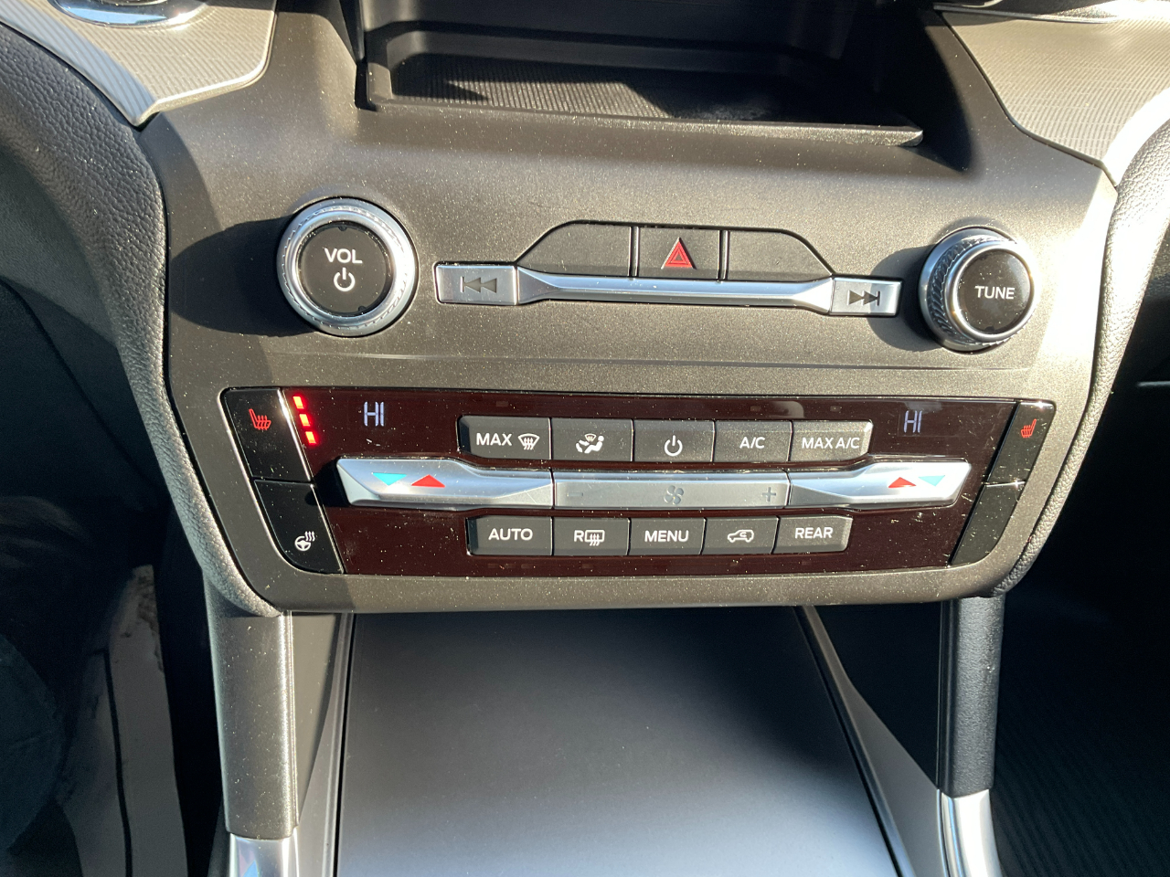 Ford Explorer XLT AWD 2020