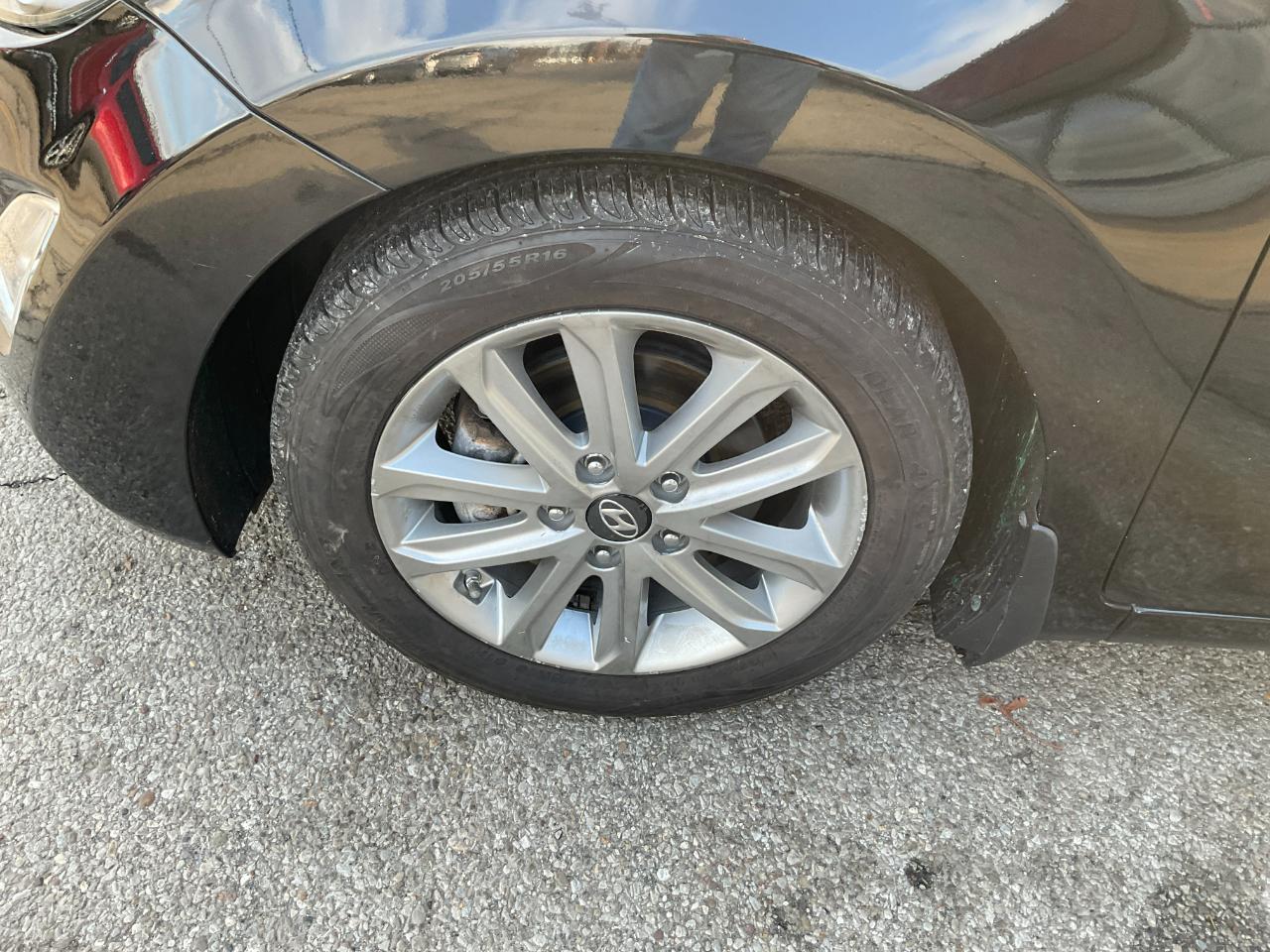 Hyundai Elantra SE 6AT 2015