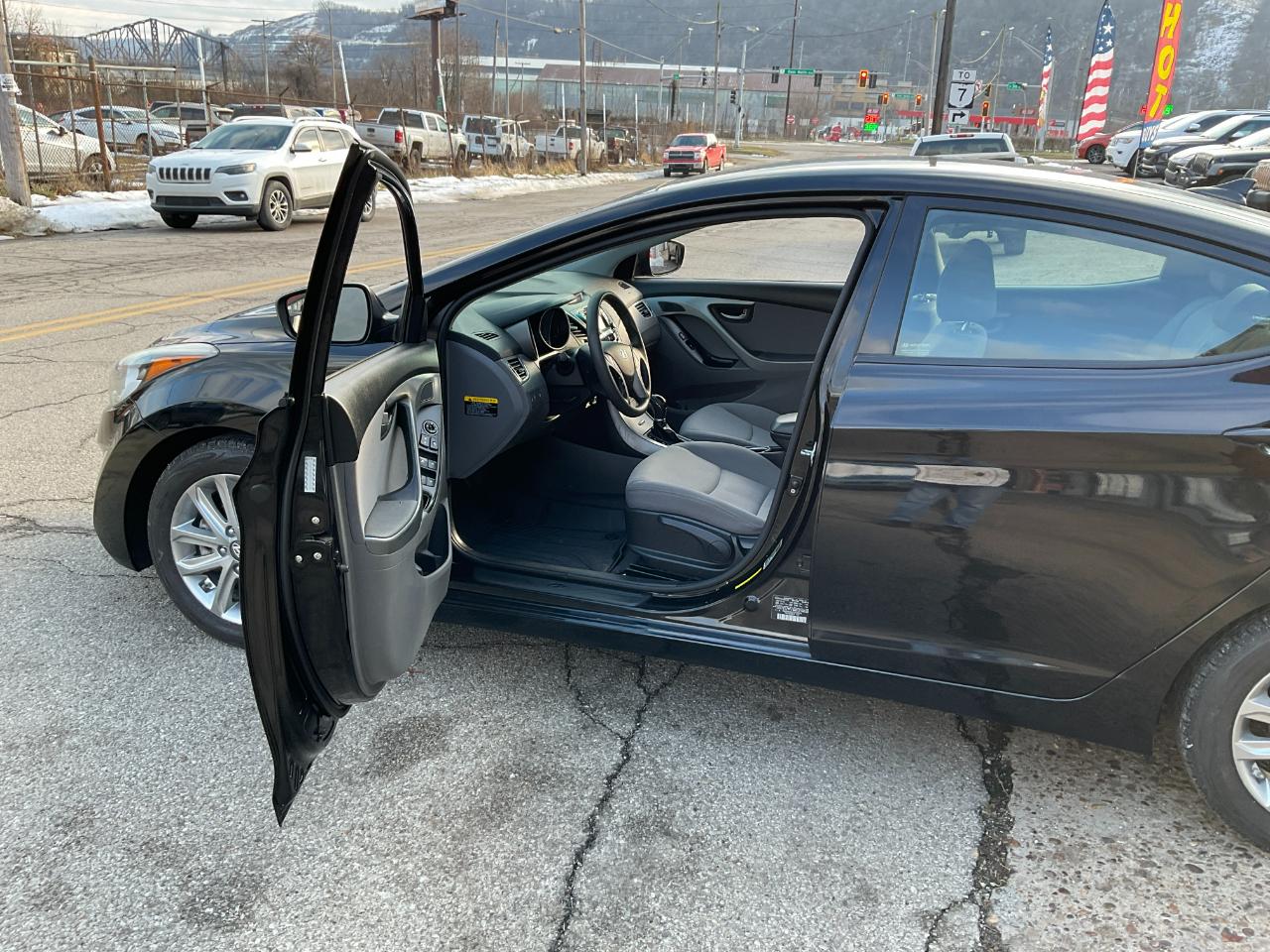 Hyundai Elantra SE 6AT 2015