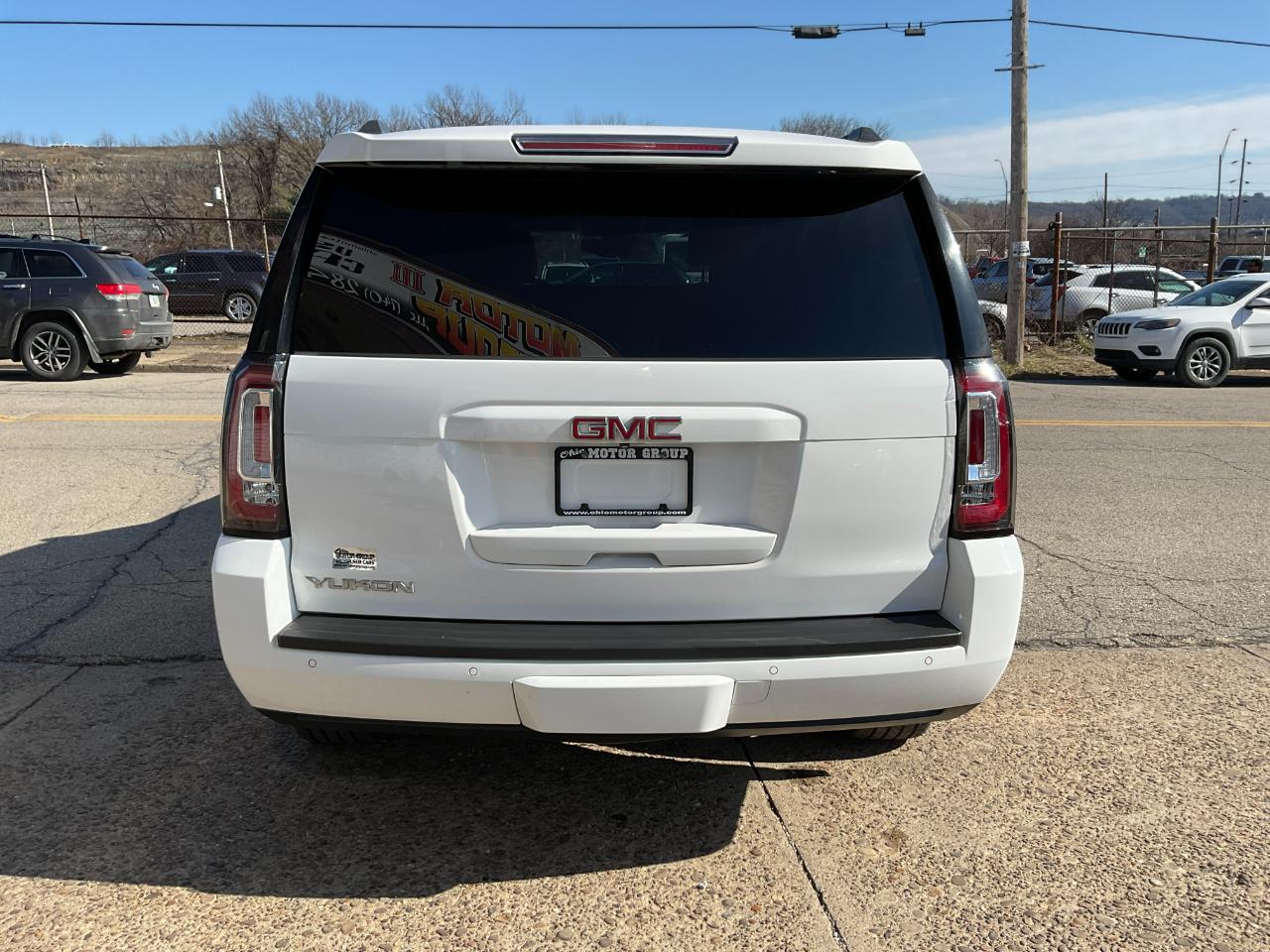 GMC Yukon SLT 4WD 2017