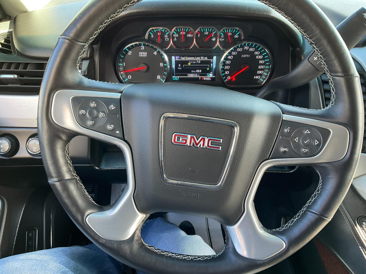 GMC Yukon SLT 4WD 2017