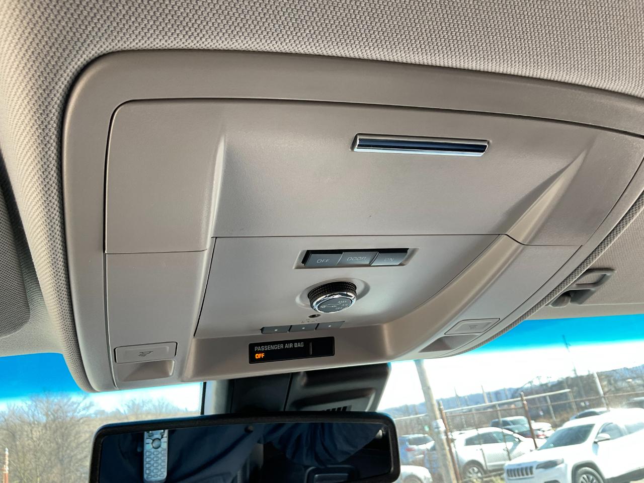 GMC Yukon SLT 4WD 2017