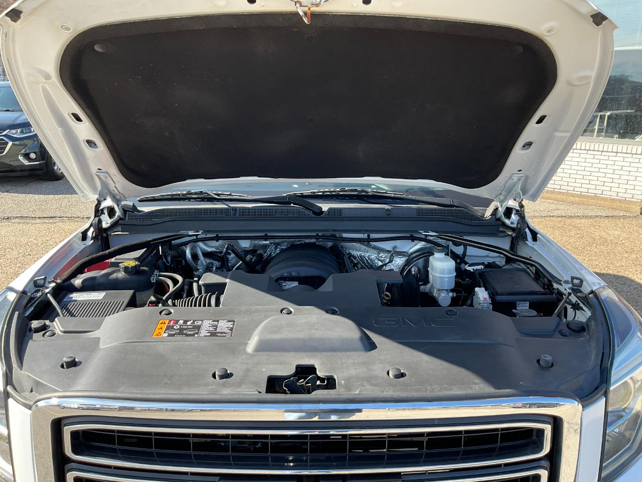 GMC Yukon SLT 4WD 2017