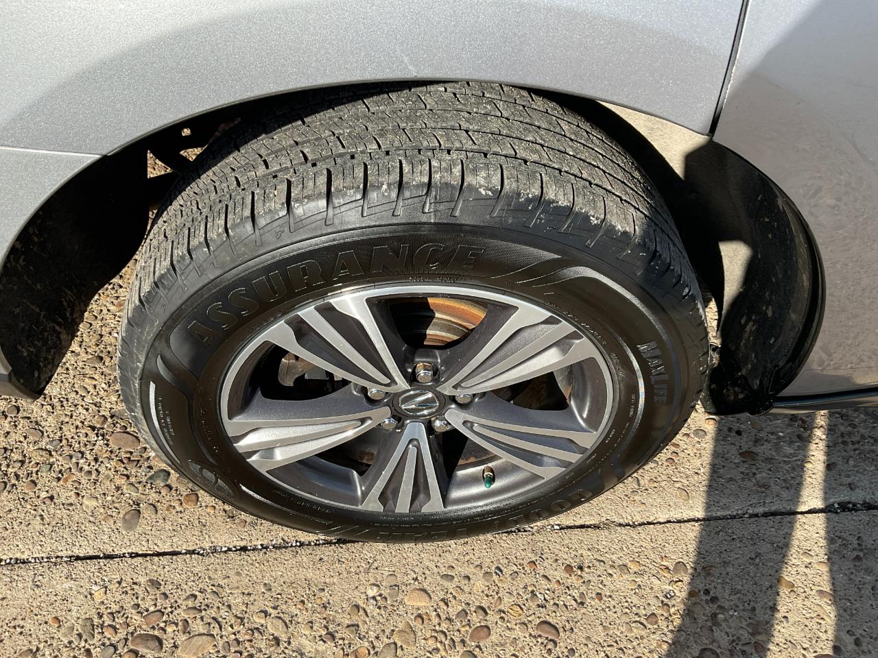 Acura MDX 9-Spd AT 2017