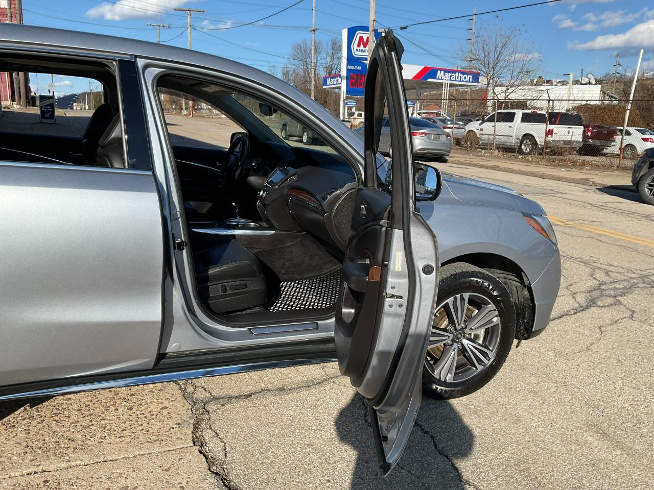 Acura MDX 9-Spd AT 2017