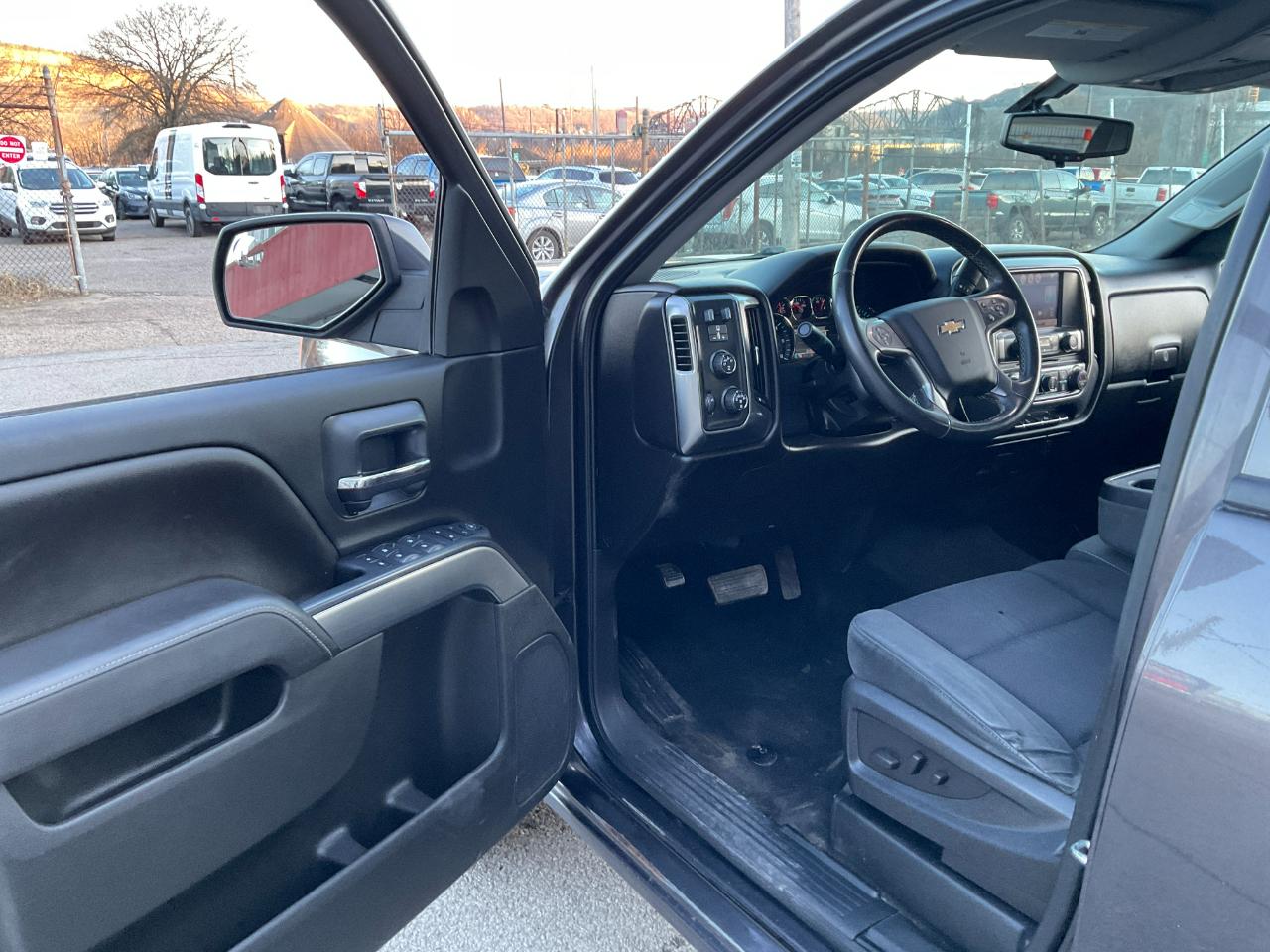 Chevrolet Silverado 1500 LT Crew Cab Long Box 4WD 2015