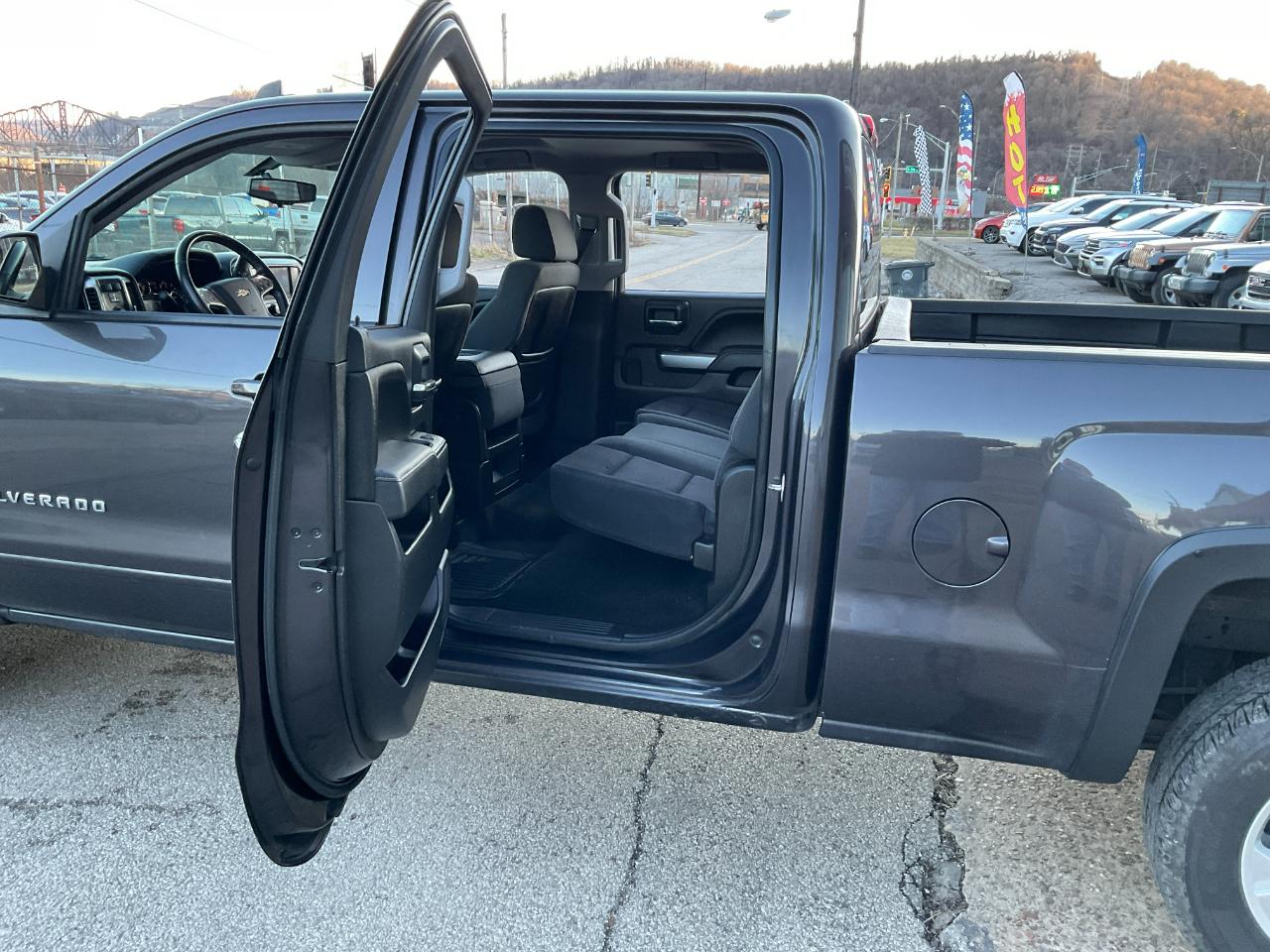 Chevrolet Silverado 1500 LT Crew Cab Long Box 4WD 2015