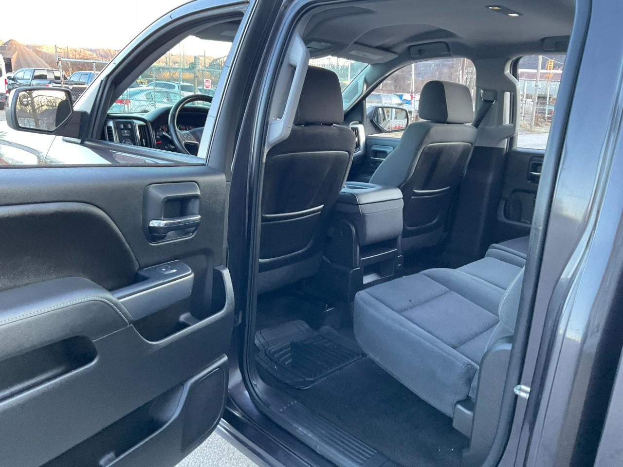 Chevrolet Silverado 1500 LT Crew Cab Long Box 4WD 2015