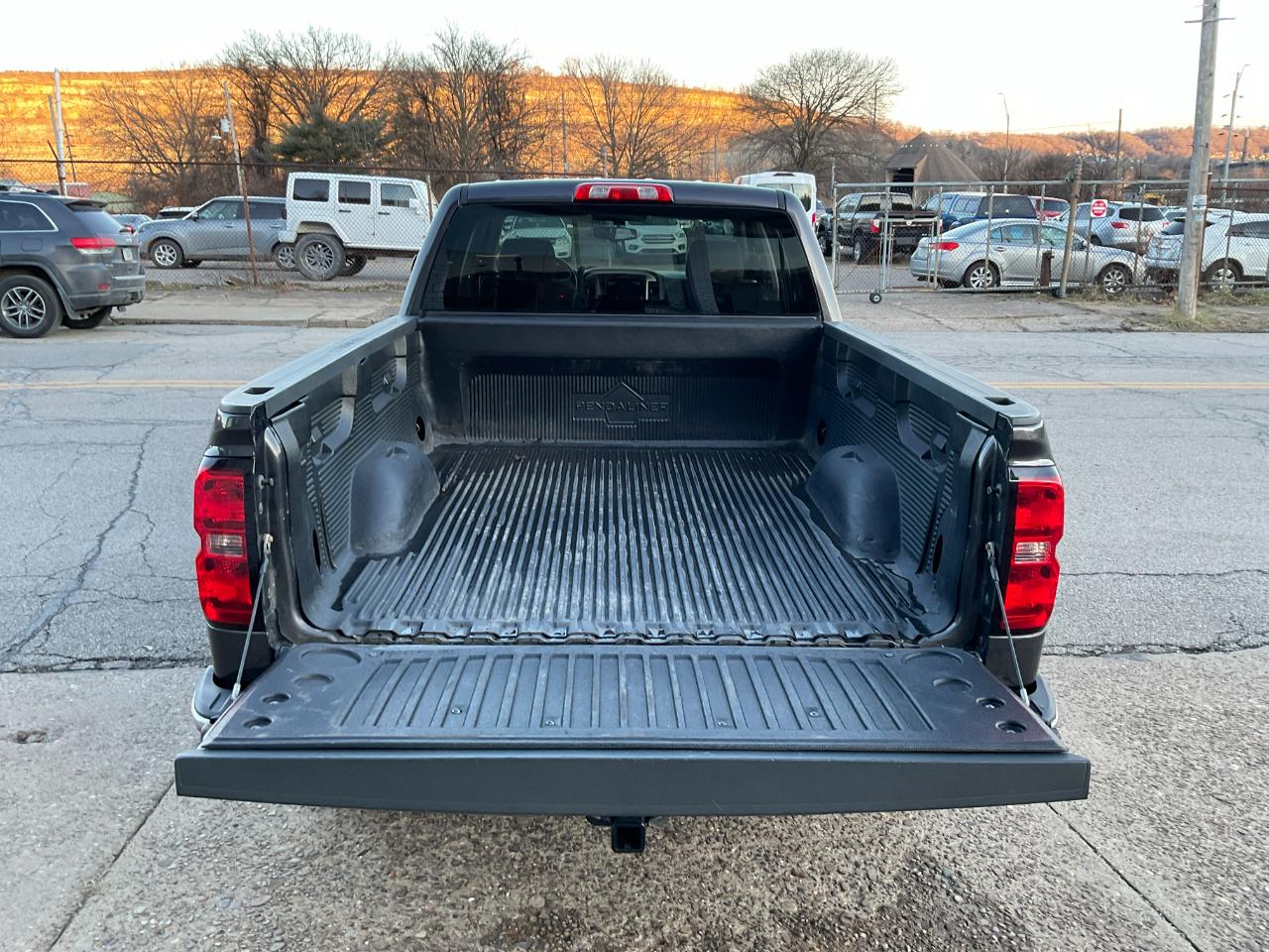 Chevrolet Silverado 1500 LT Crew Cab Long Box 4WD 2015