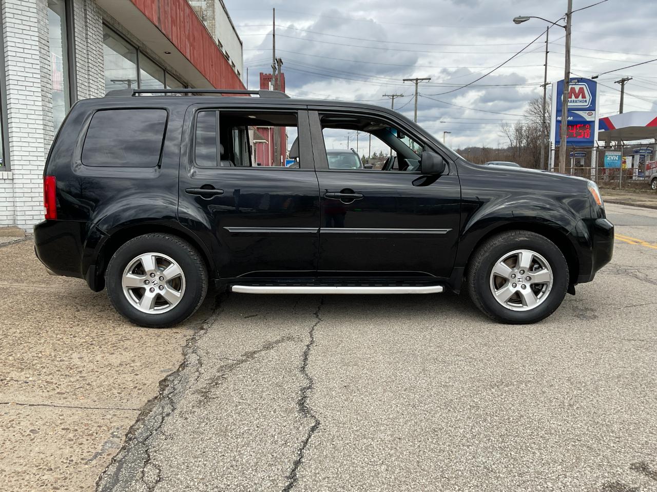 Honda Pilot EX-L 4WD 5-Spd AT 2011