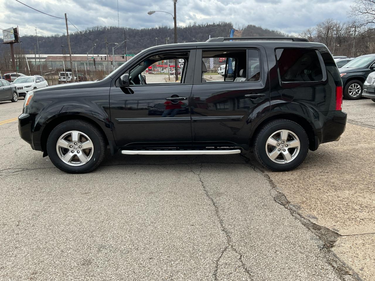 Honda Pilot EX-L 4WD 5-Spd AT 2011