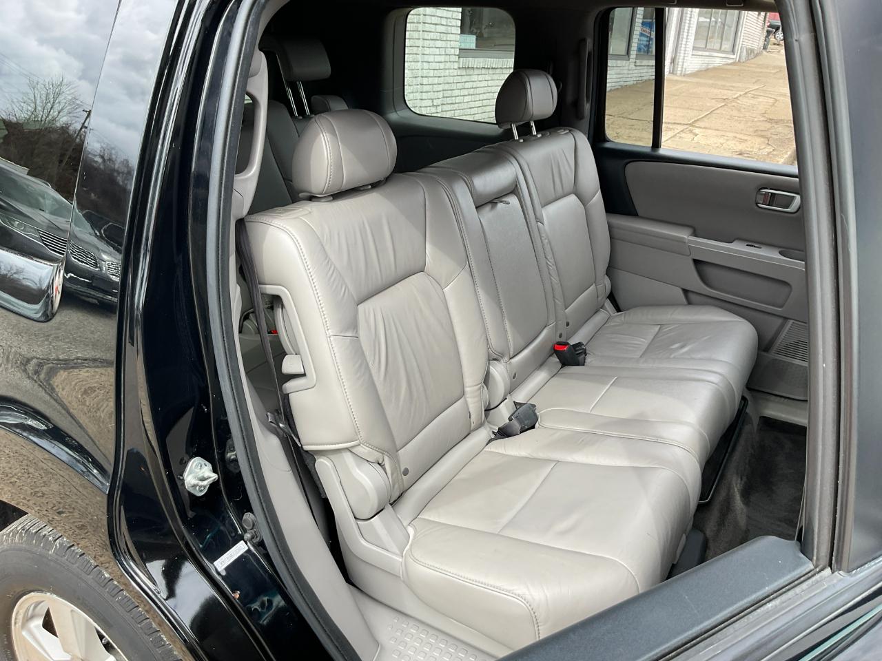 Honda Pilot EX-L 4WD 5-Spd AT 2011