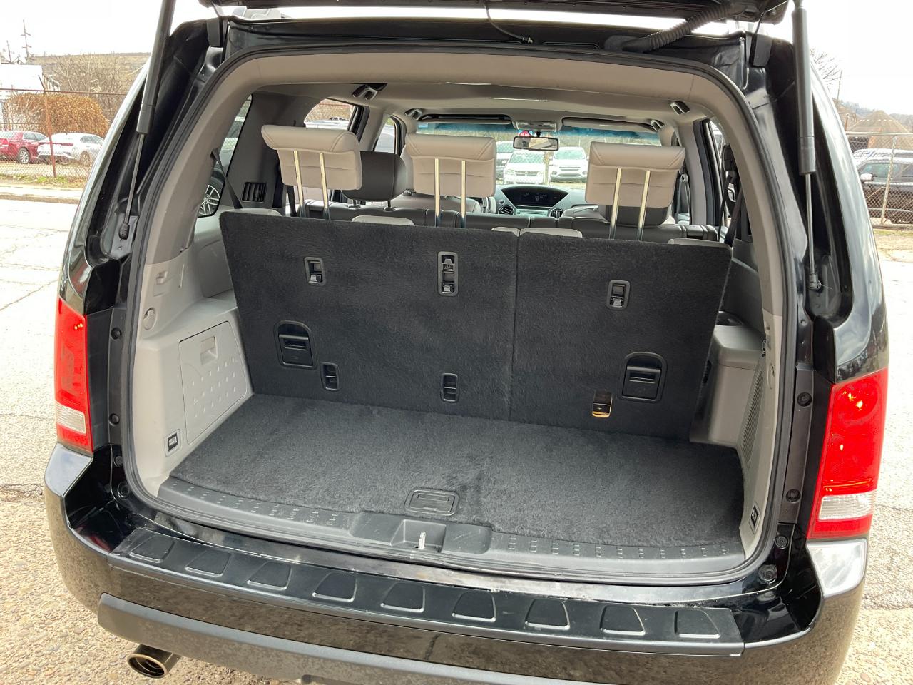 Honda Pilot EX-L 4WD 5-Spd AT 2011