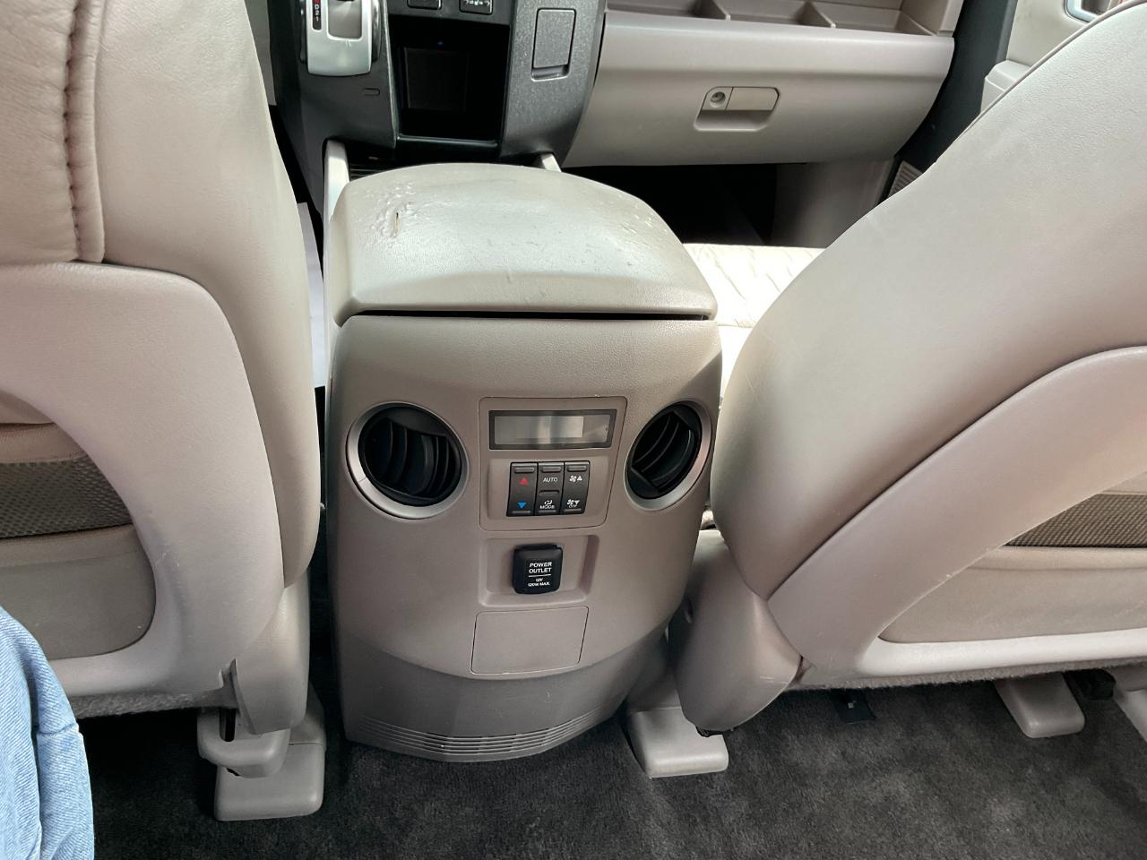 Honda Pilot EX-L 4WD 5-Spd AT 2011