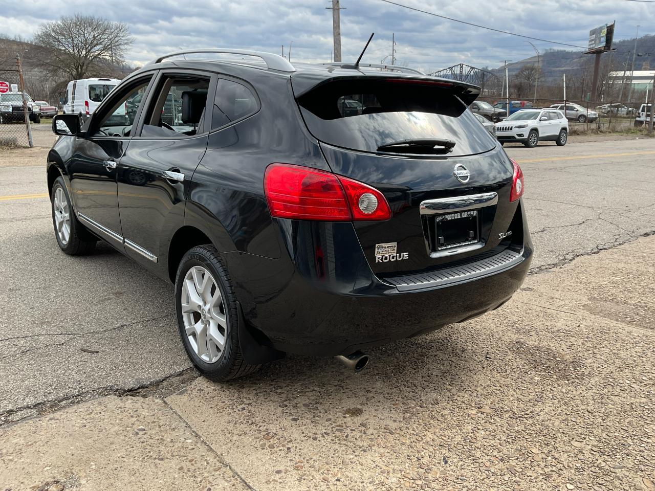 Nissan Rogue SL 2012