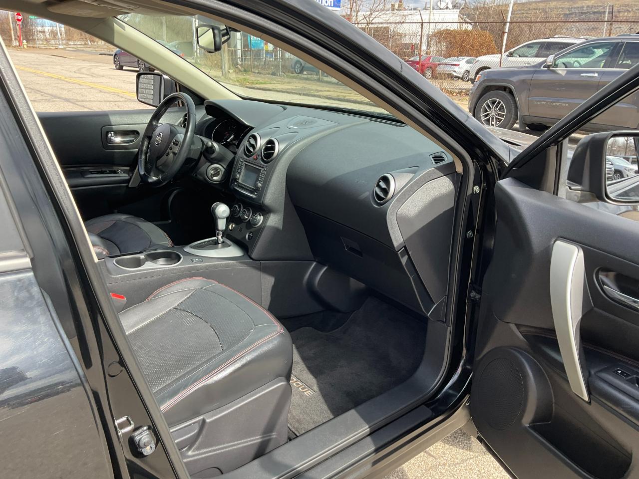 Nissan Rogue SL 2012