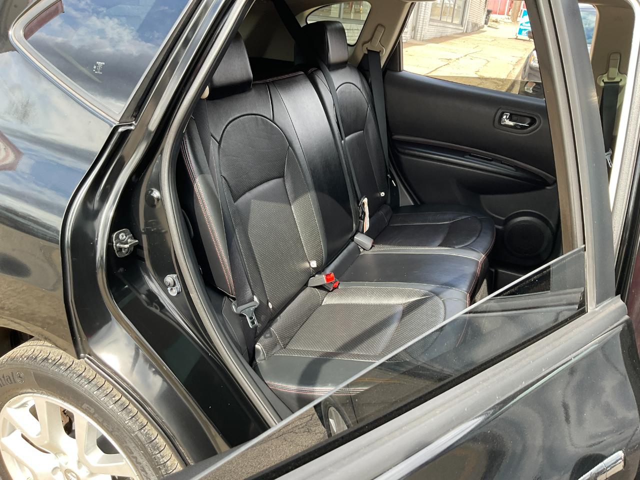 Nissan Rogue SL 2012