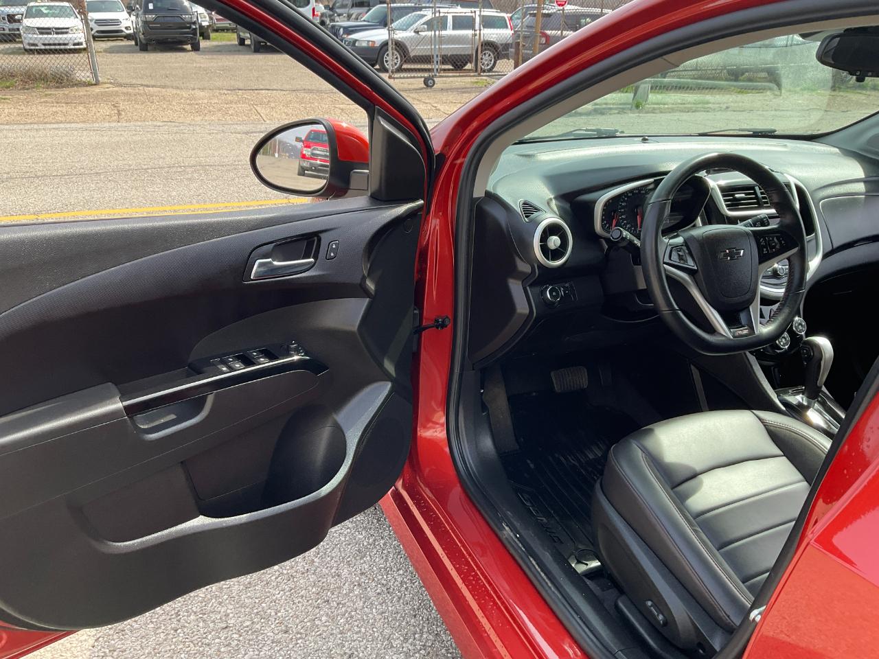 Chevrolet Sonic Premier Auto Hatchback 2020