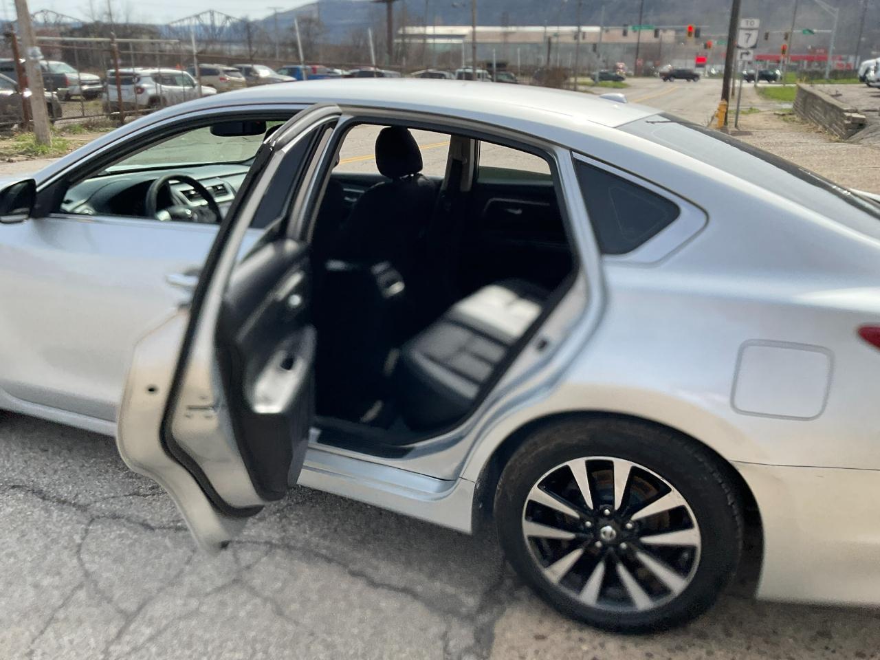 Nissan Altima 2.5 SV 2018