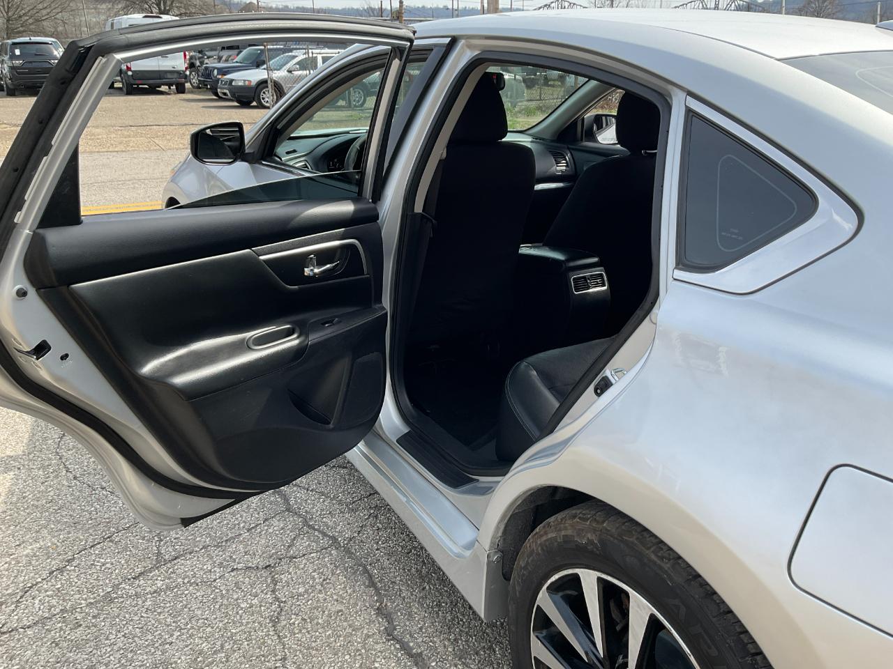 Nissan Altima 2.5 SV 2018