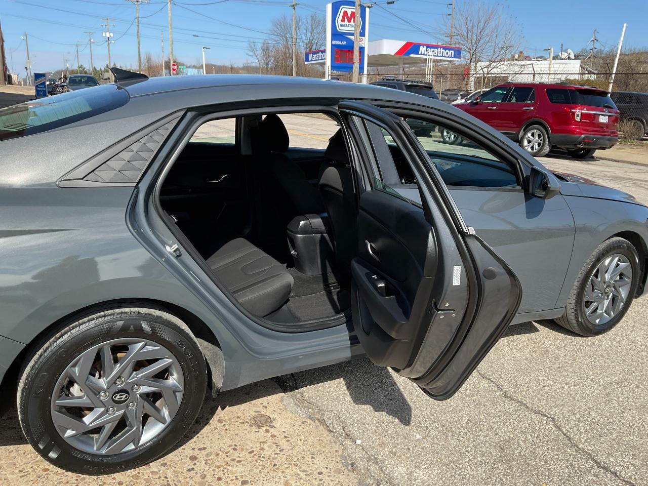 Hyundai Elantra SEL 2024