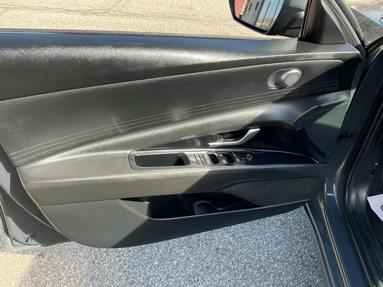 Hyundai Elantra SEL 2024