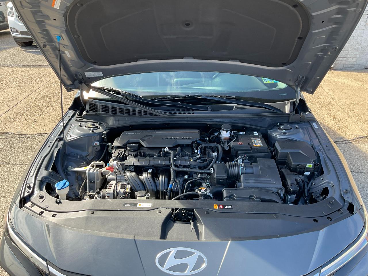 Hyundai Elantra SEL 2024