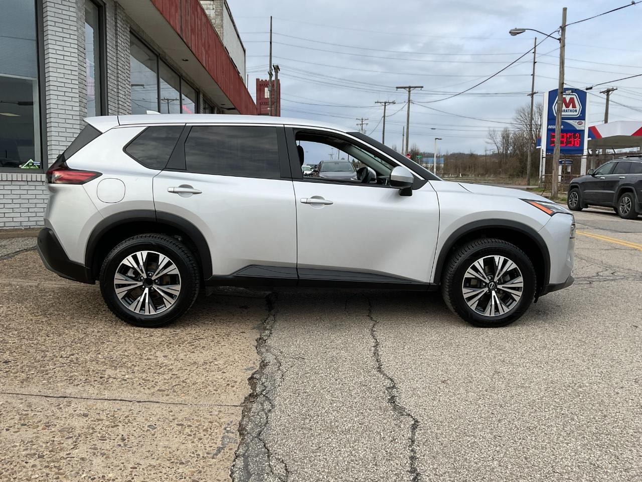 Nissan Rogue SV 2023