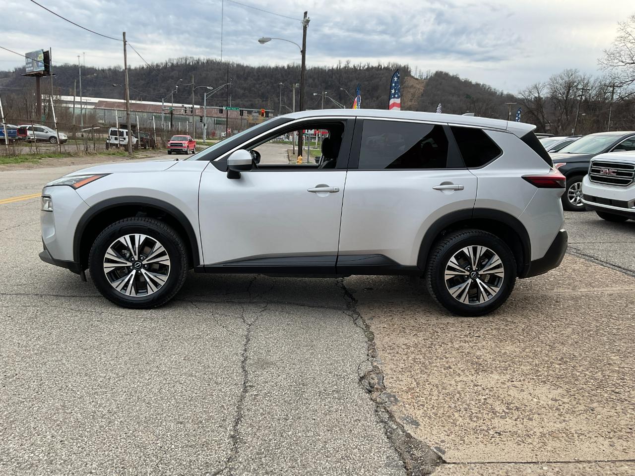 Nissan Rogue SV 2023