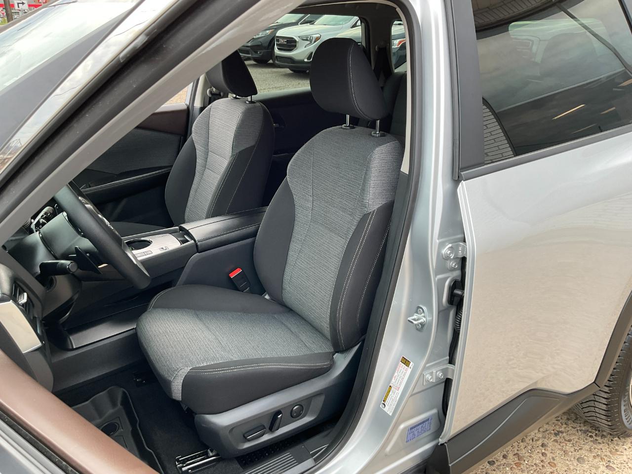 Nissan Rogue SV 2023