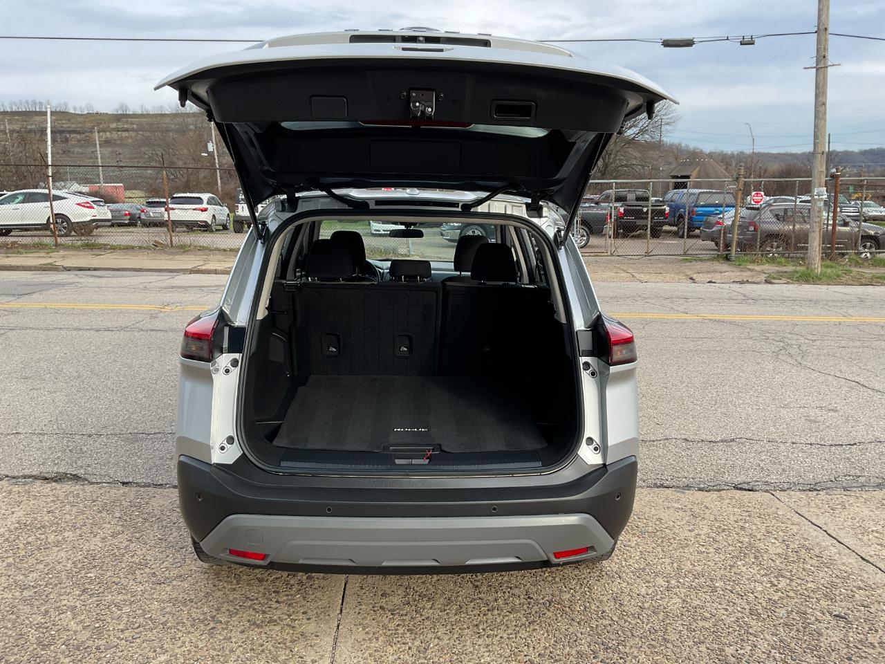 Nissan Rogue SV 2023