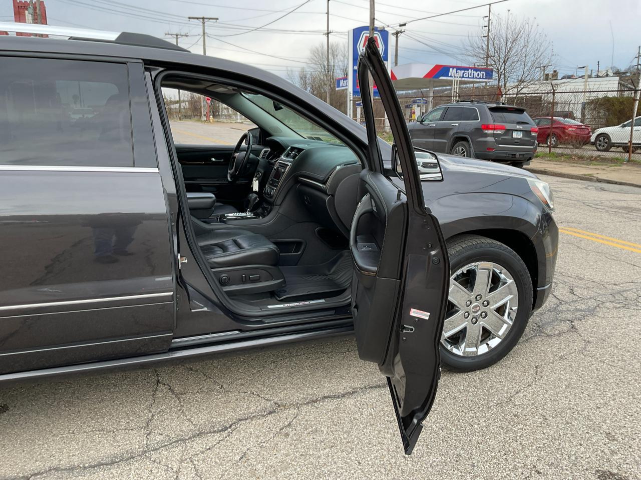 GMC Acadia Denali AWD 2016