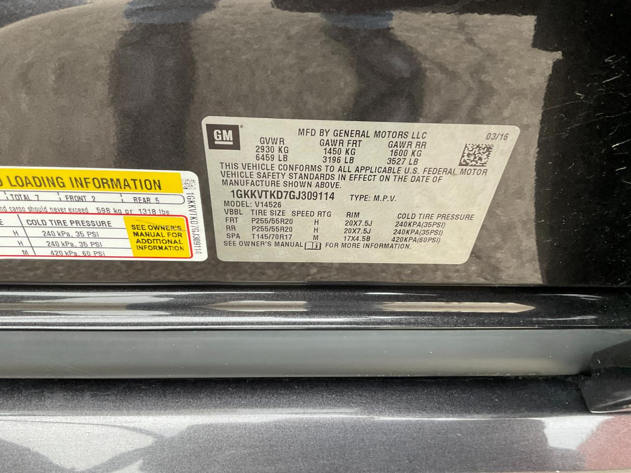 GMC Acadia Denali AWD 2016