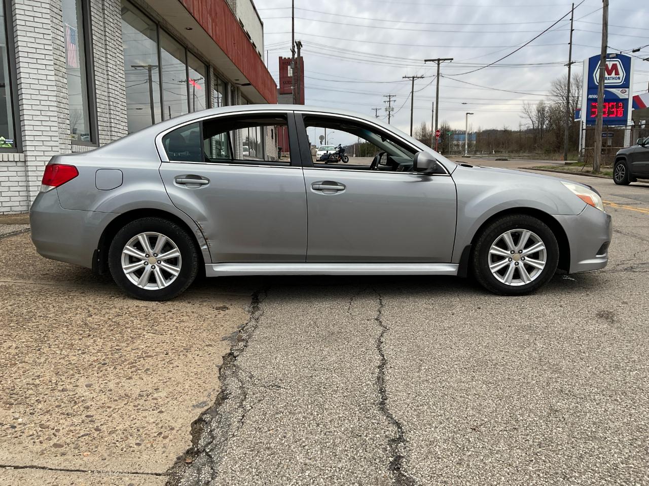 Subaru Legacy 2.5i Premium 2011