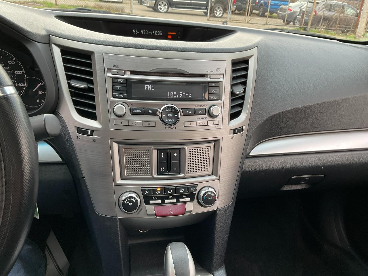 Subaru Legacy 2.5i Premium 2011