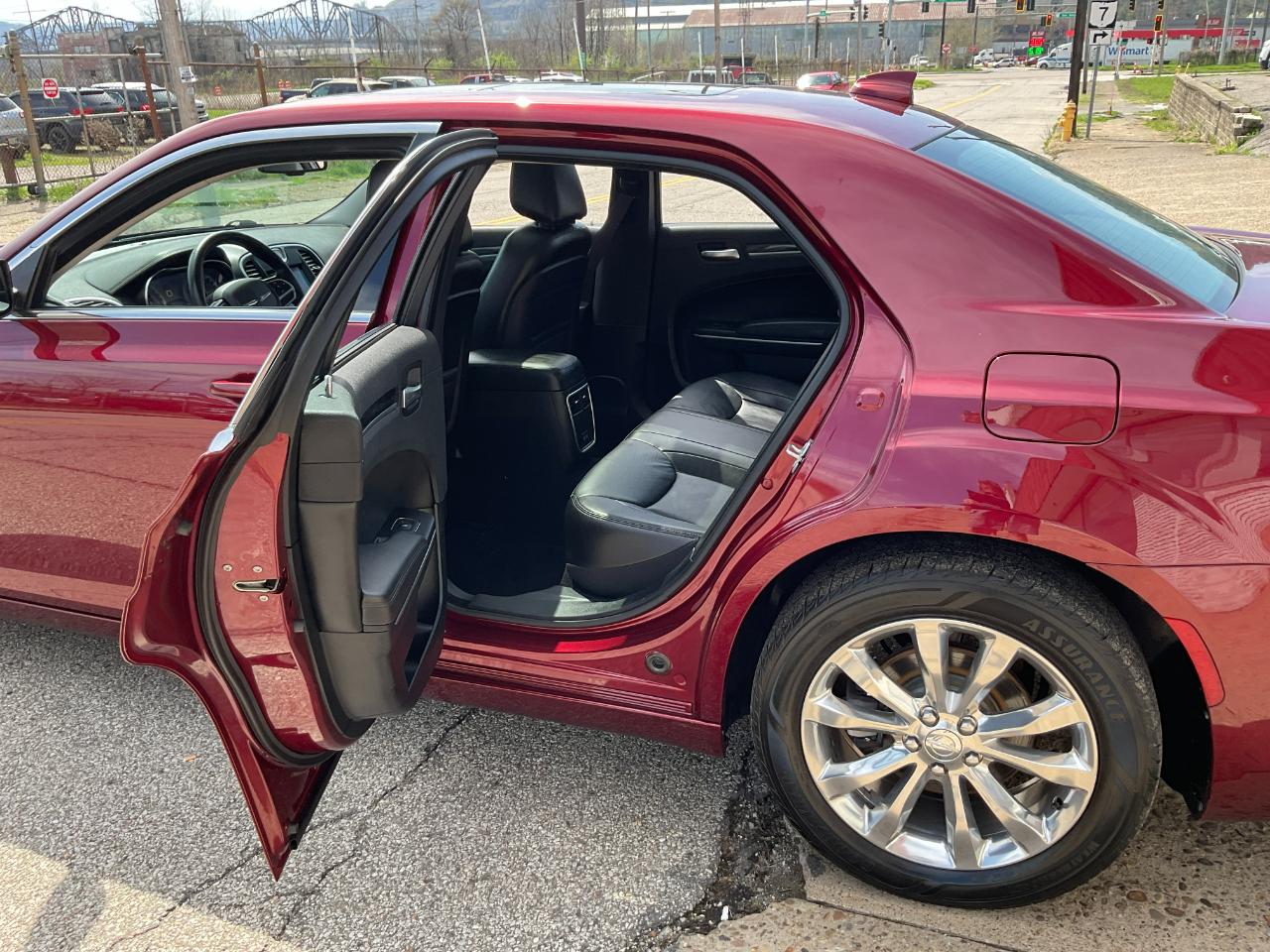 Chrysler 300 Touring L AWD 2020