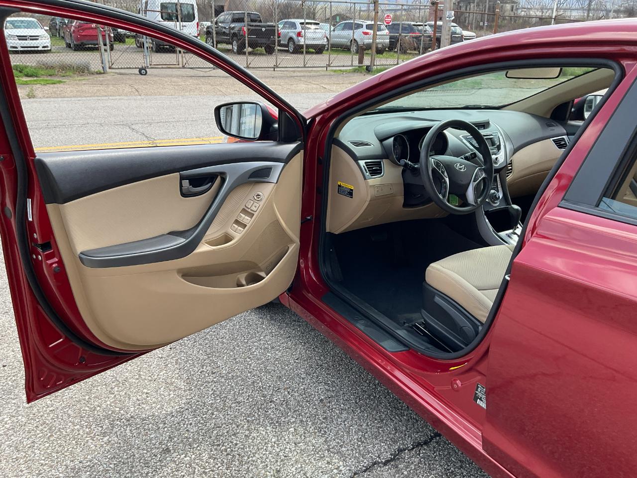 Hyundai Elantra 4dr Sdn Auto GLS 2012