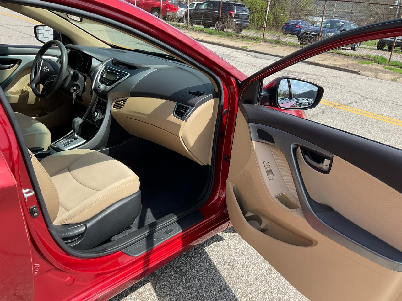 Hyundai Elantra 4dr Sdn Auto GLS 2012