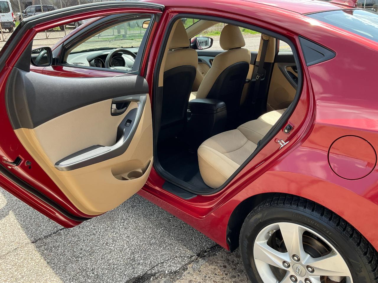 Hyundai Elantra 4dr Sdn Auto GLS 2012