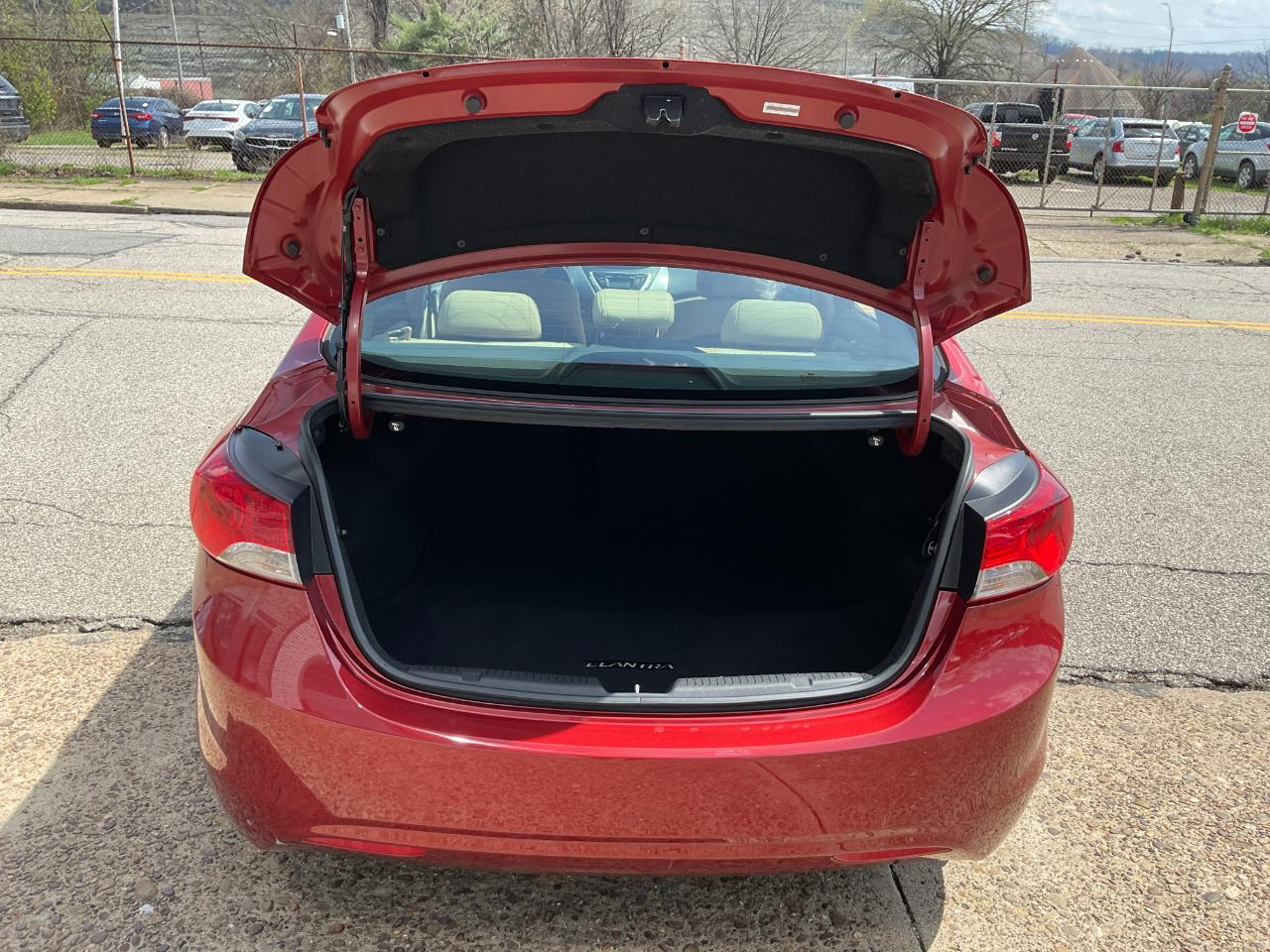 Hyundai Elantra 4dr Sdn Auto GLS 2012