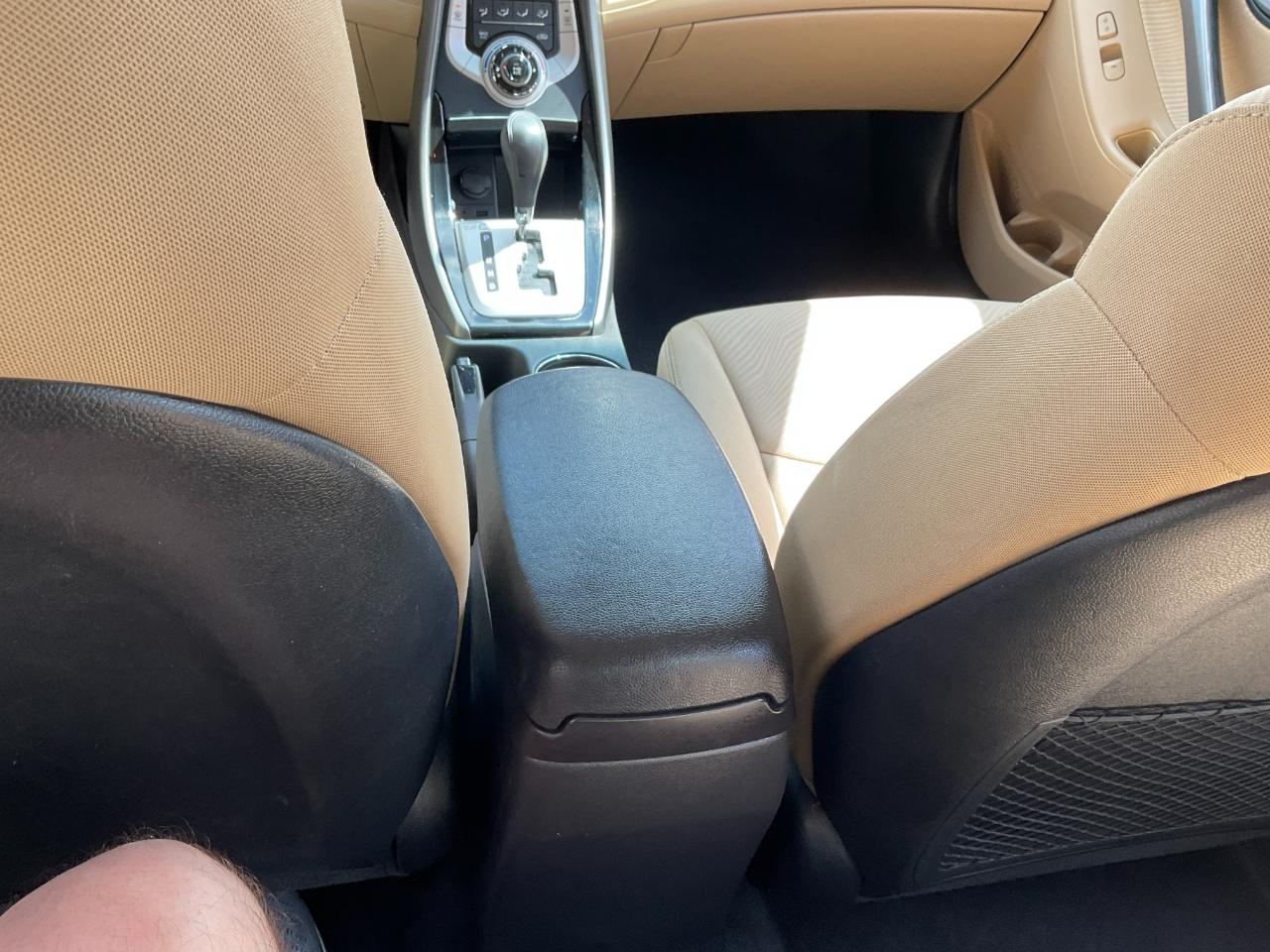 Hyundai Elantra 4dr Sdn Auto GLS 2012