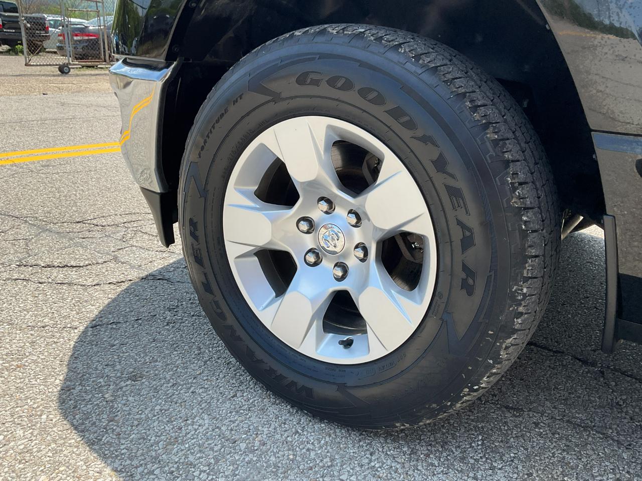 RAM 1500 Big Horn Quad Cab 4WD 2019