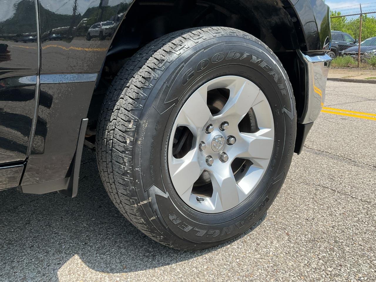 RAM 1500 Big Horn Quad Cab 4WD 2019