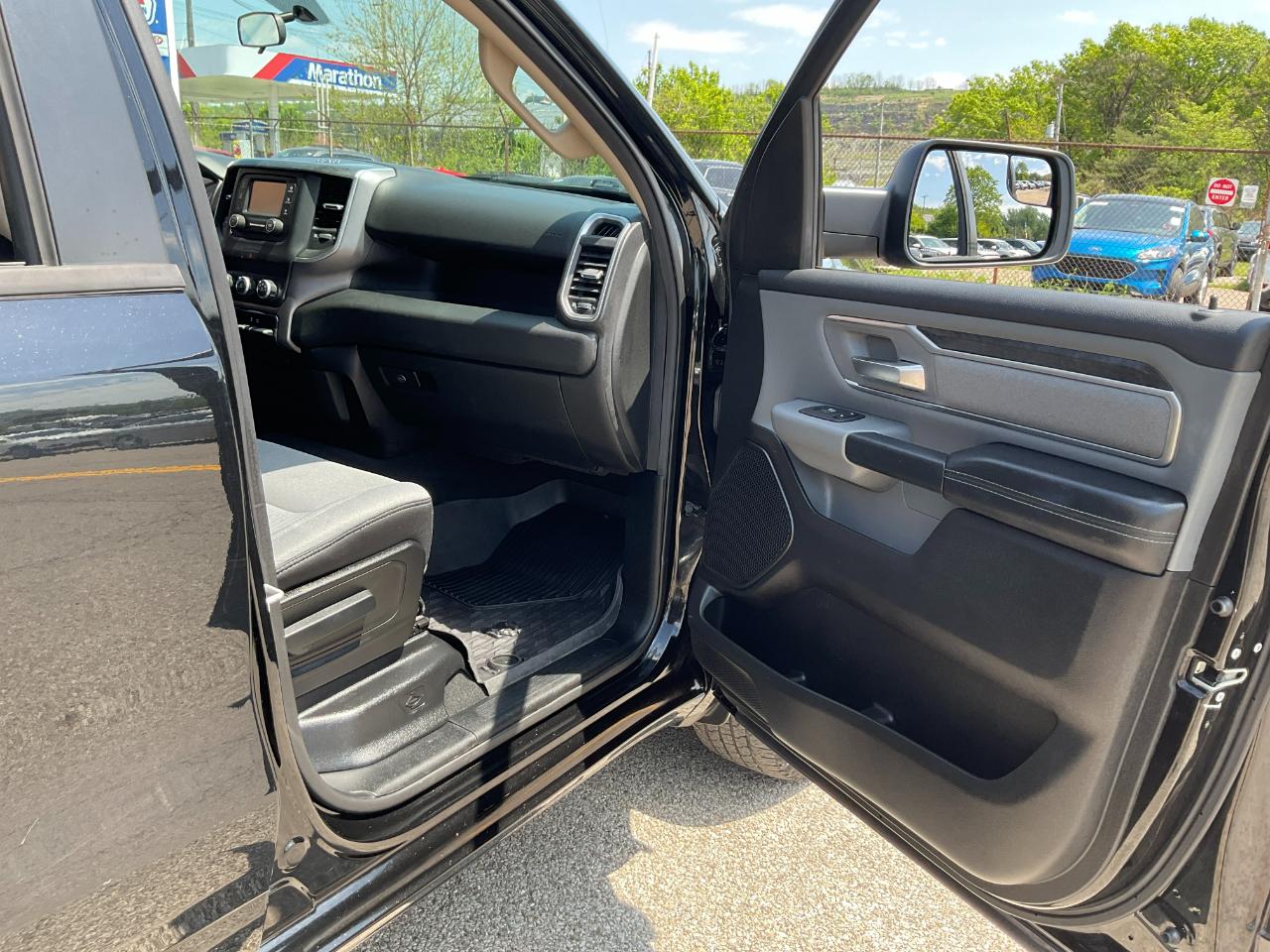 RAM 1500 Big Horn Quad Cab 4WD 2019